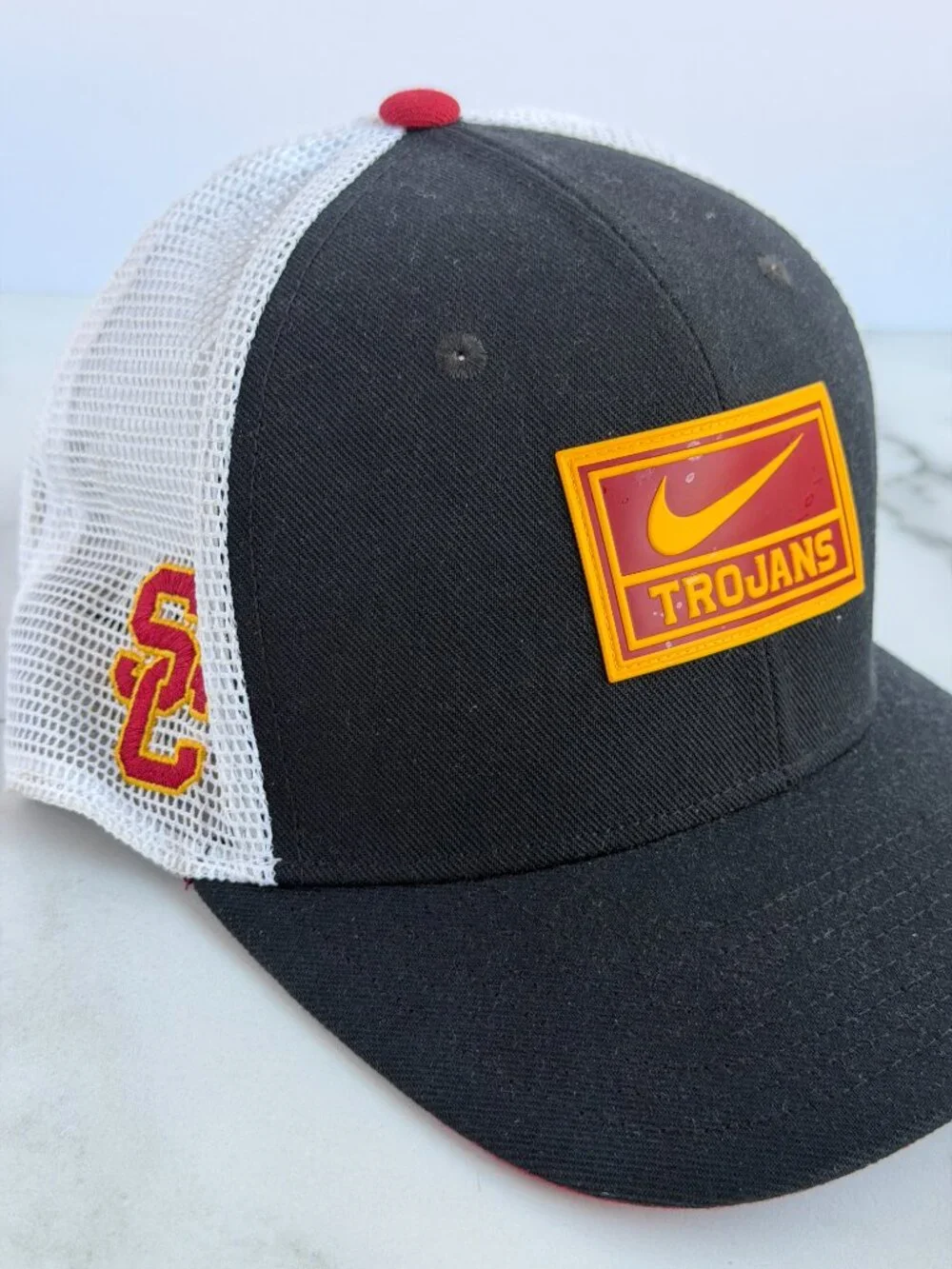 Nike USC Trojans Dri-FIT Rise Trucker Snapback Hat Black White M/L